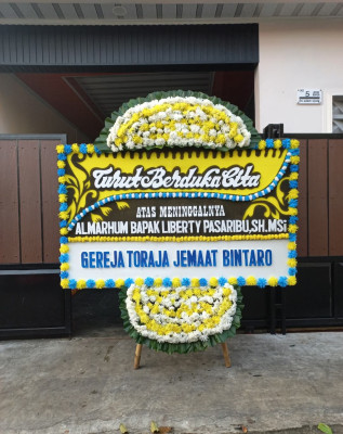 Papan Bunga Duka di Birem Bayeun